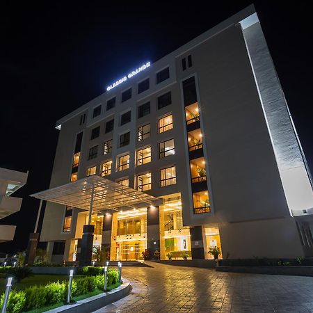 Classic Grande,A Member Of Radisson 因帕尔 外观 照片