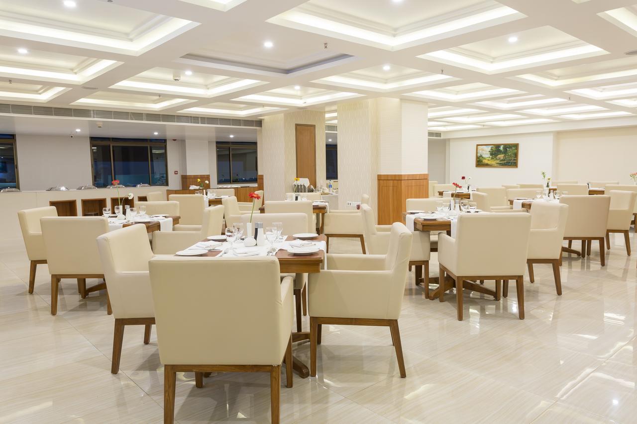 Classic Grande,A Member Of Radisson 因帕尔 外观 照片
